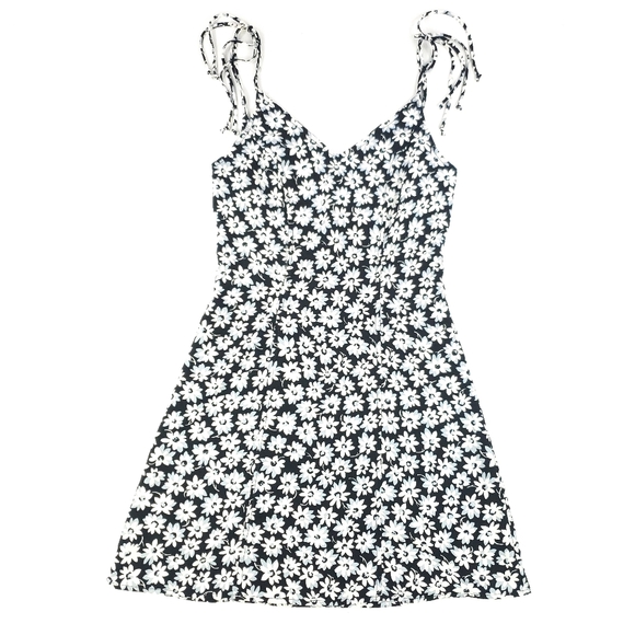 SYKO Dresses & Skirts - Womens Vintage Size: XS Daisy SYKO Dress!